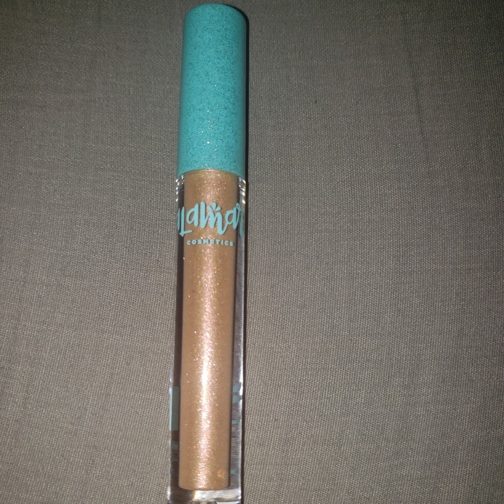 Alamar lip gloss